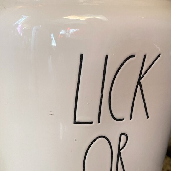 Rae Dunn Ceramic Treat Jar LICK OR TREAT Artisan Collection - Picture 2 of 6